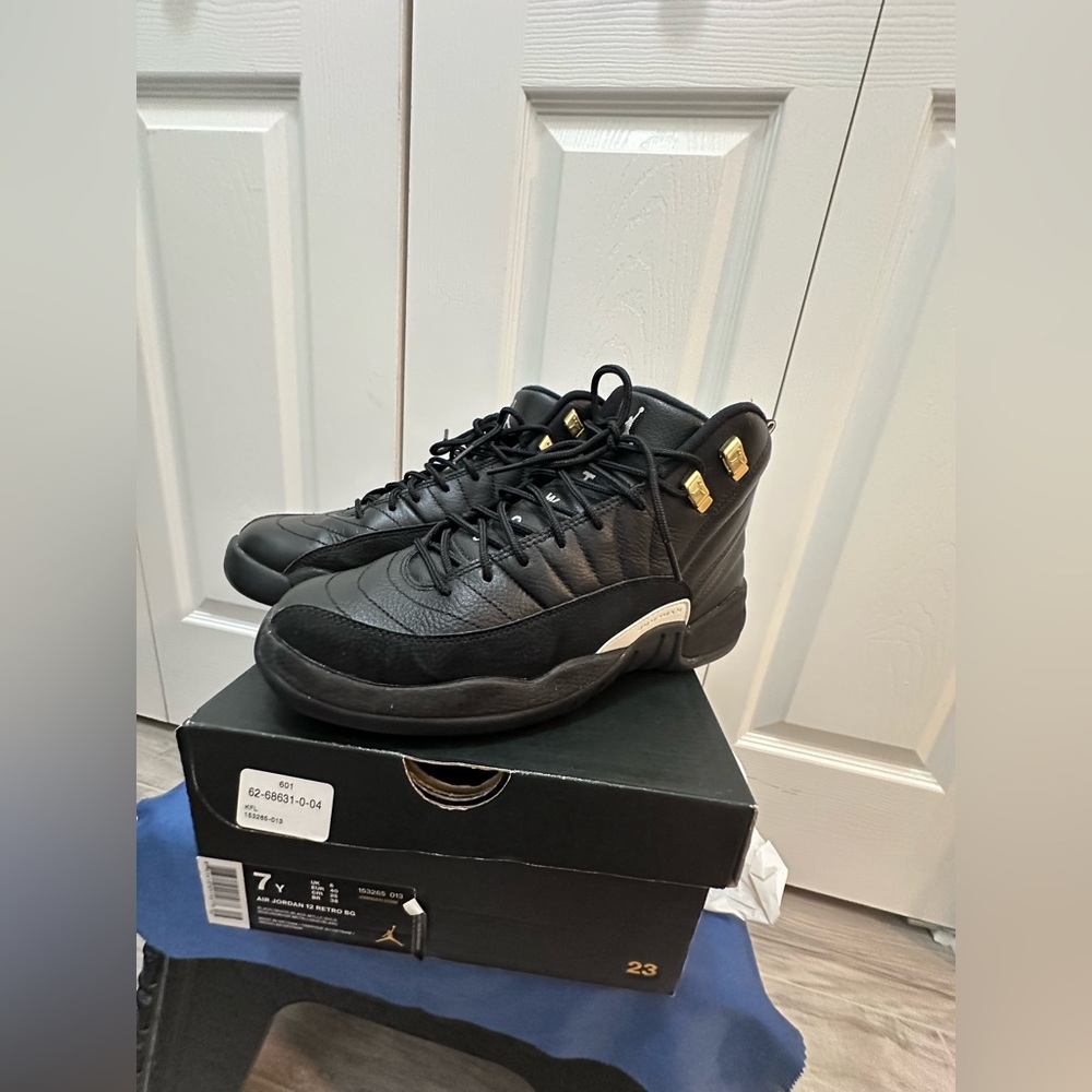 Air Jordan 12 RETRO BG - Picture 7 of 8